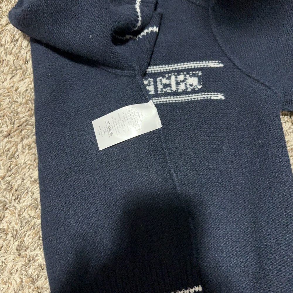 Dior size 42 but run like small, I post small clothes !